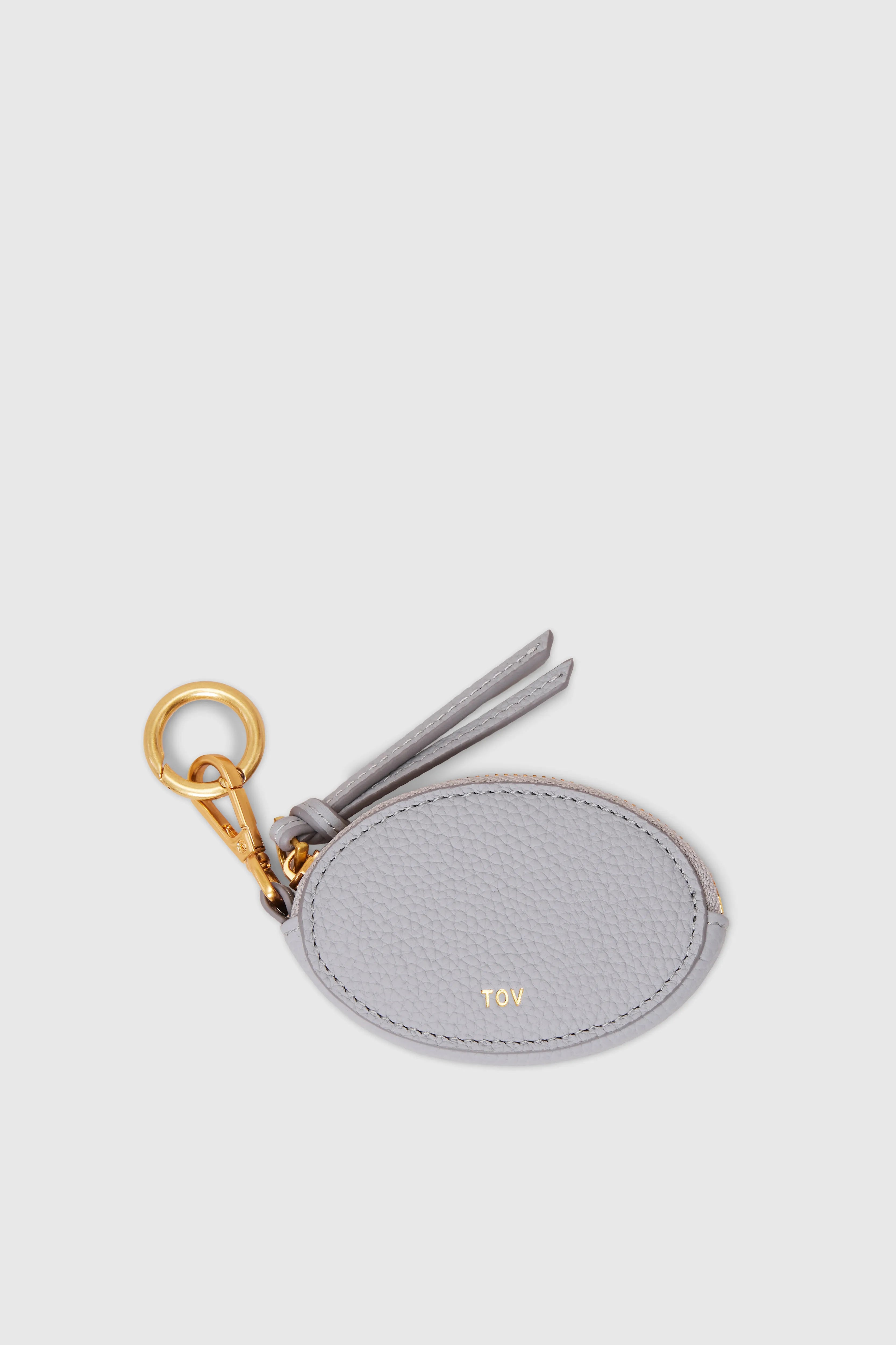 GRAIN LEATHER OVAL CHARM
