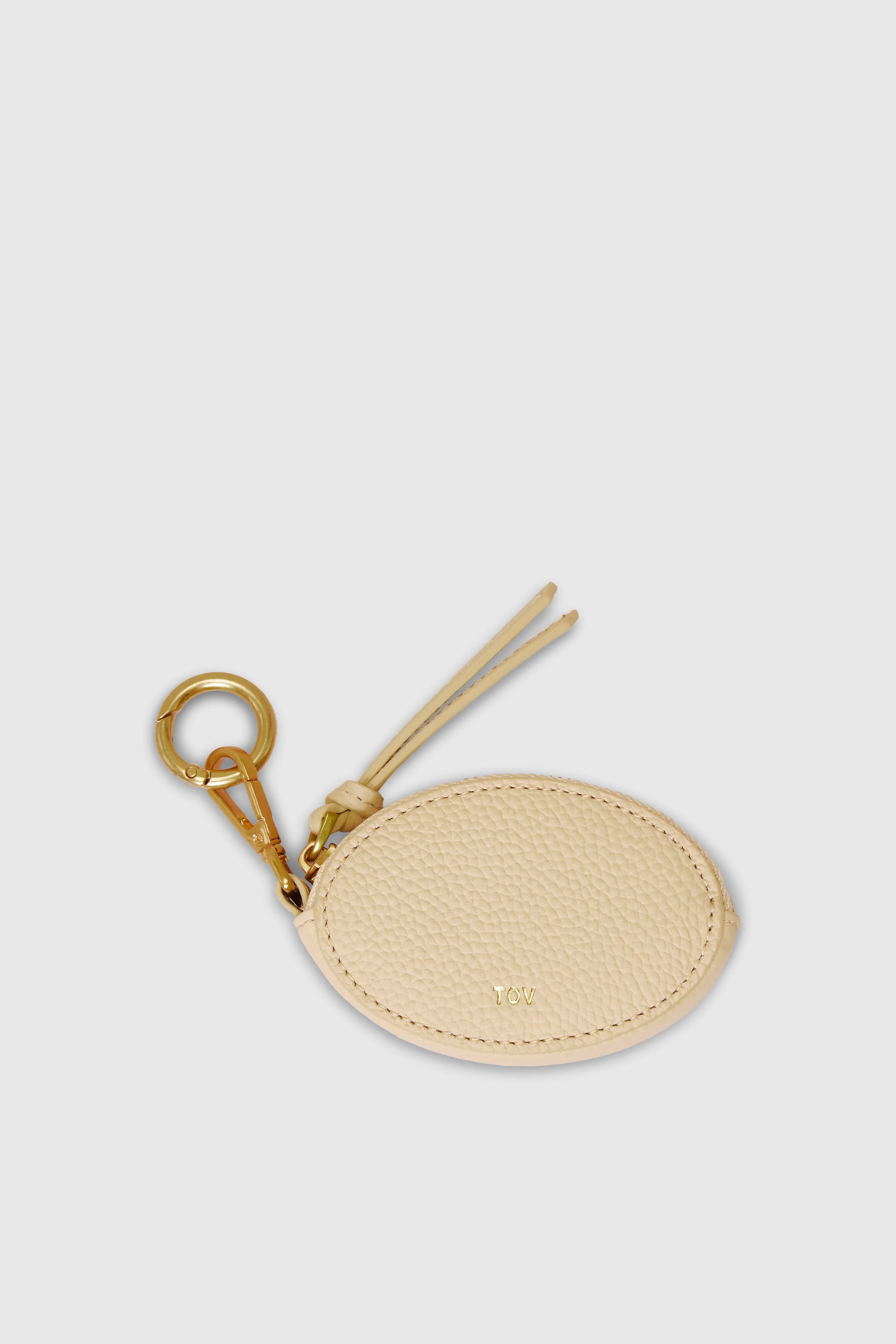 GRAIN LEATHER OVAL CHARM