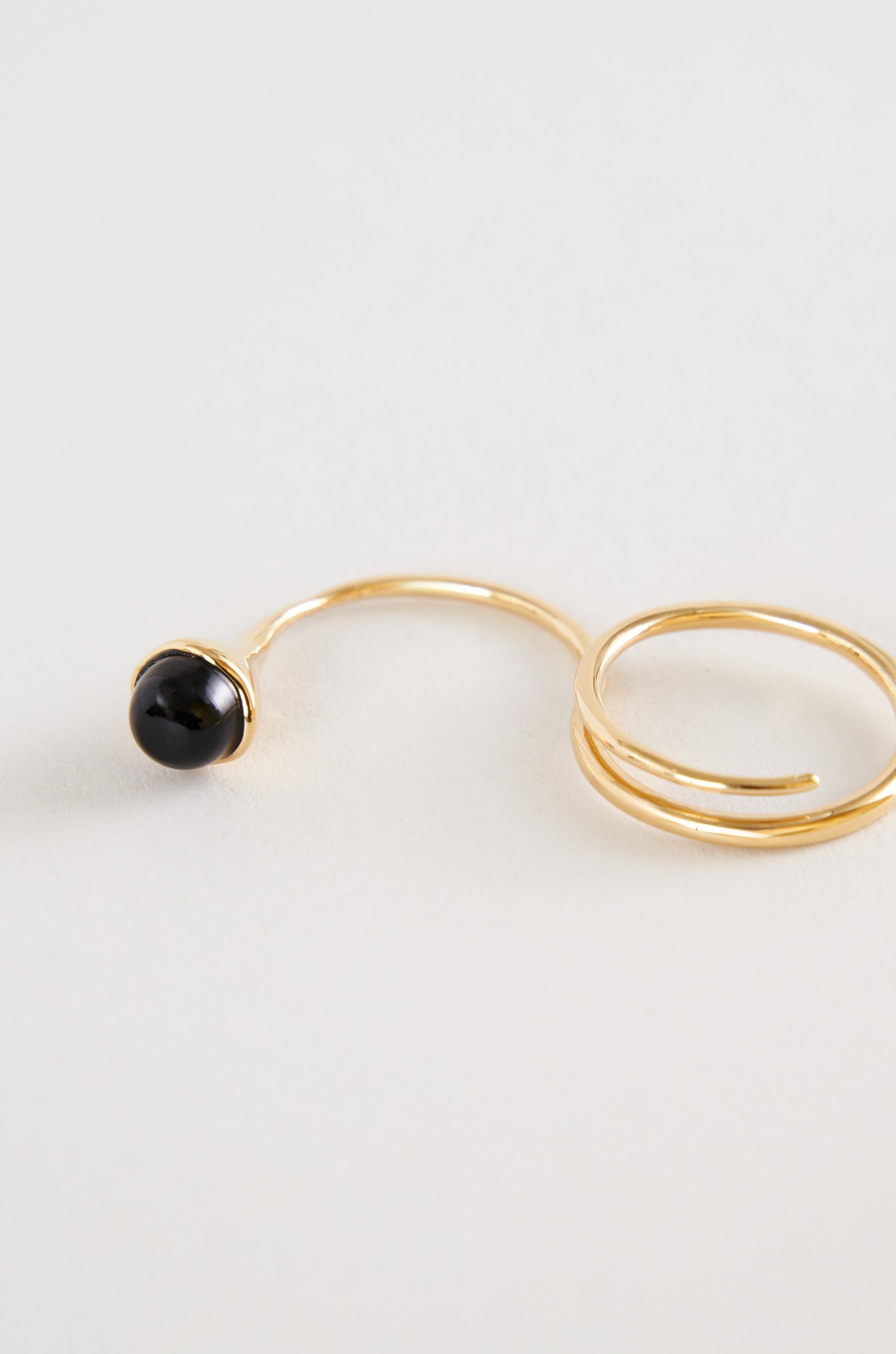 BUD STONE TWO FINGER RING
