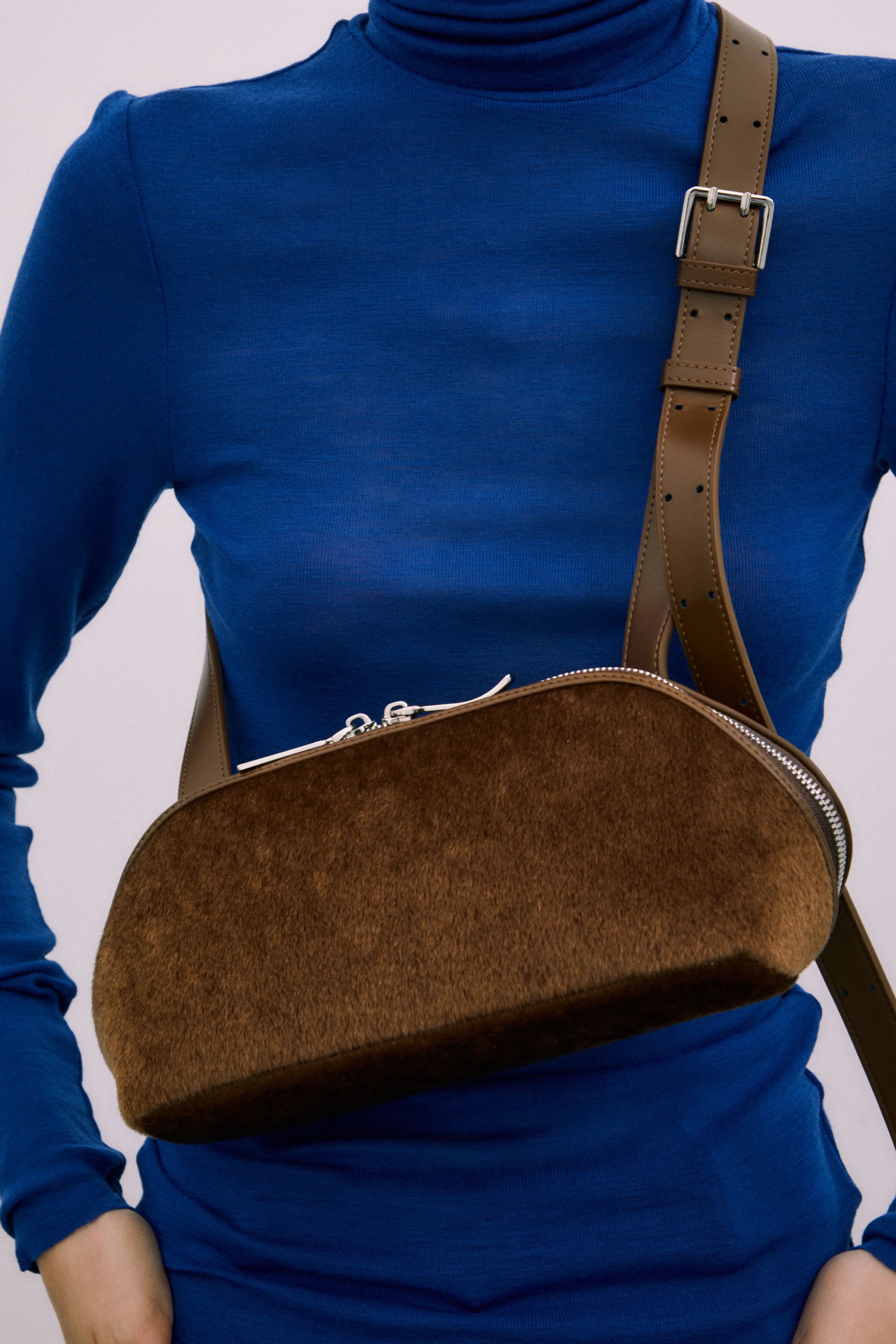 FIGRE BODYBAG HAIR CALF