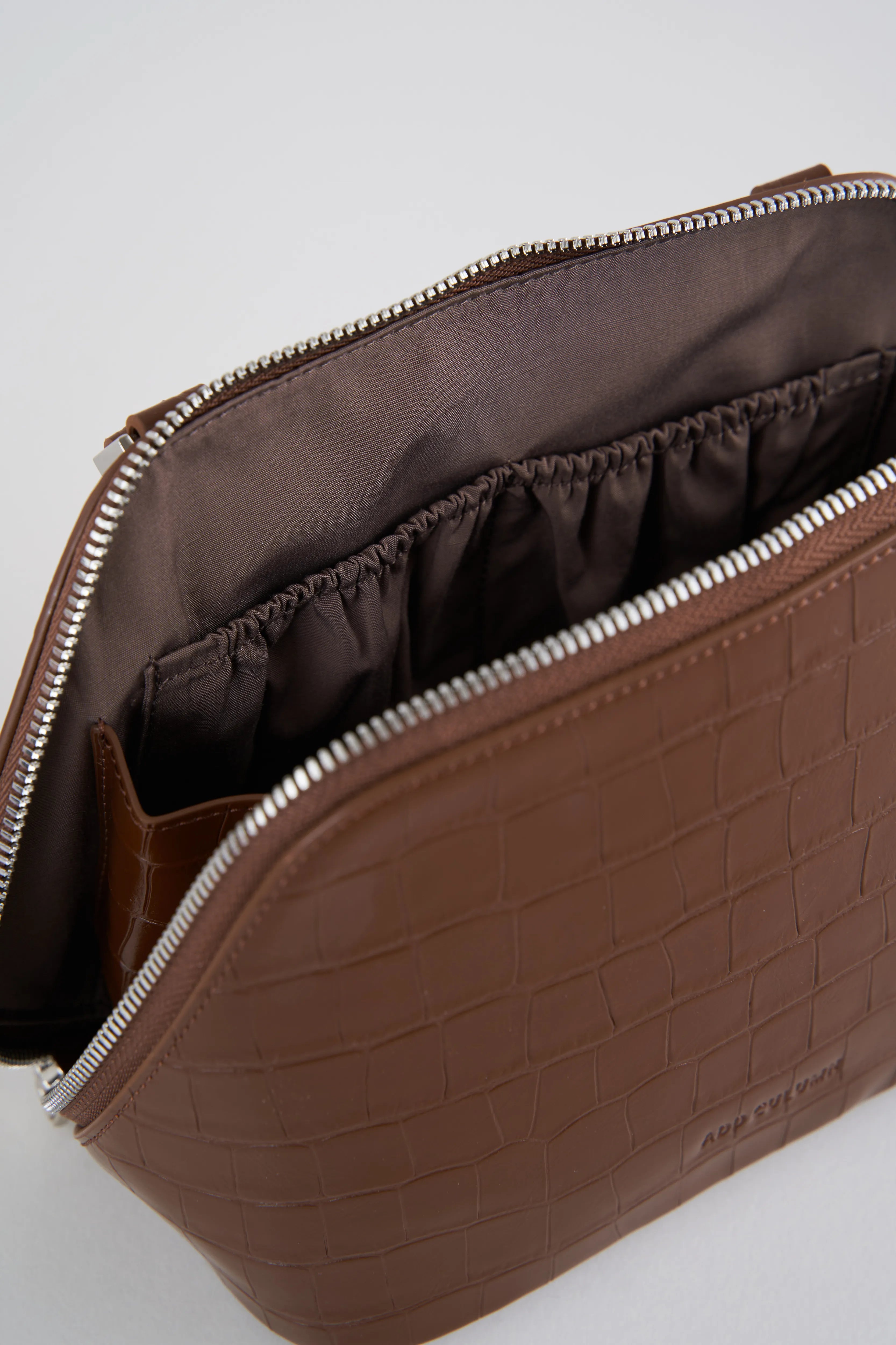 FIGRE SQUARE BOSTON CROCO