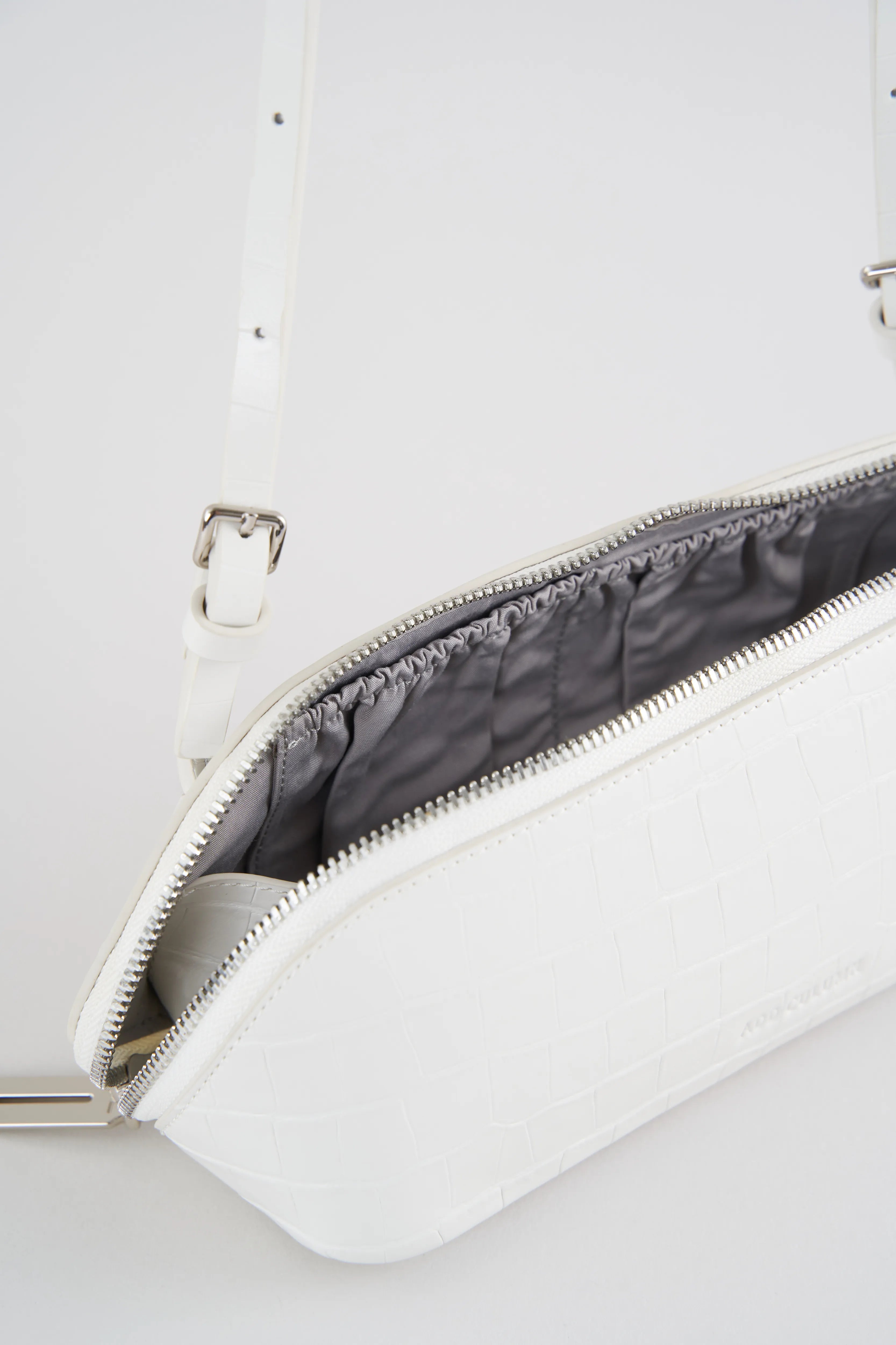 FIGRE ONE SHLD S CROCO