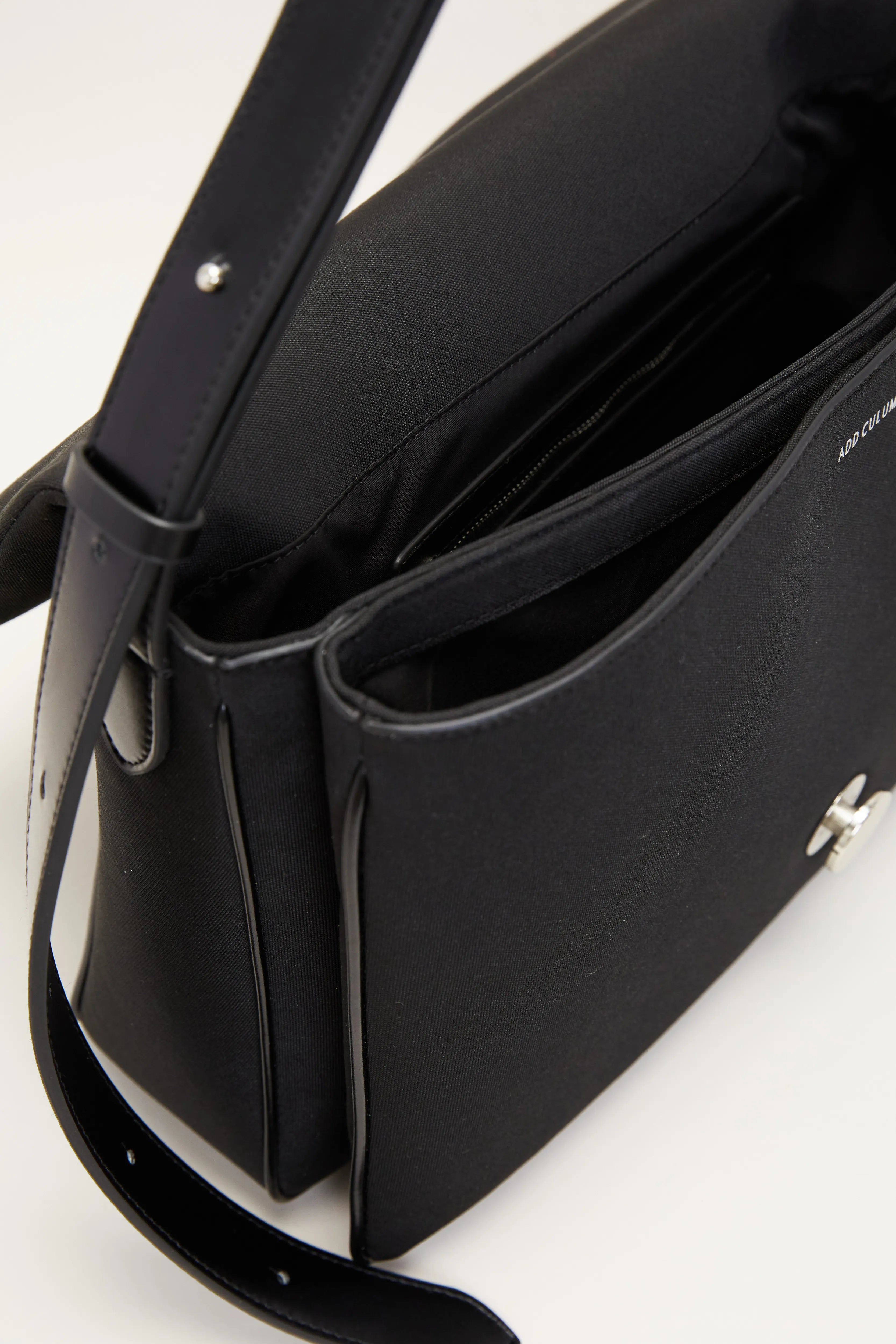 TABLET MESSENGER FABRIC