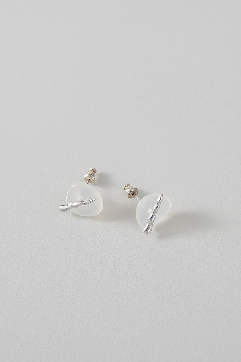 MENTELL EARRING
