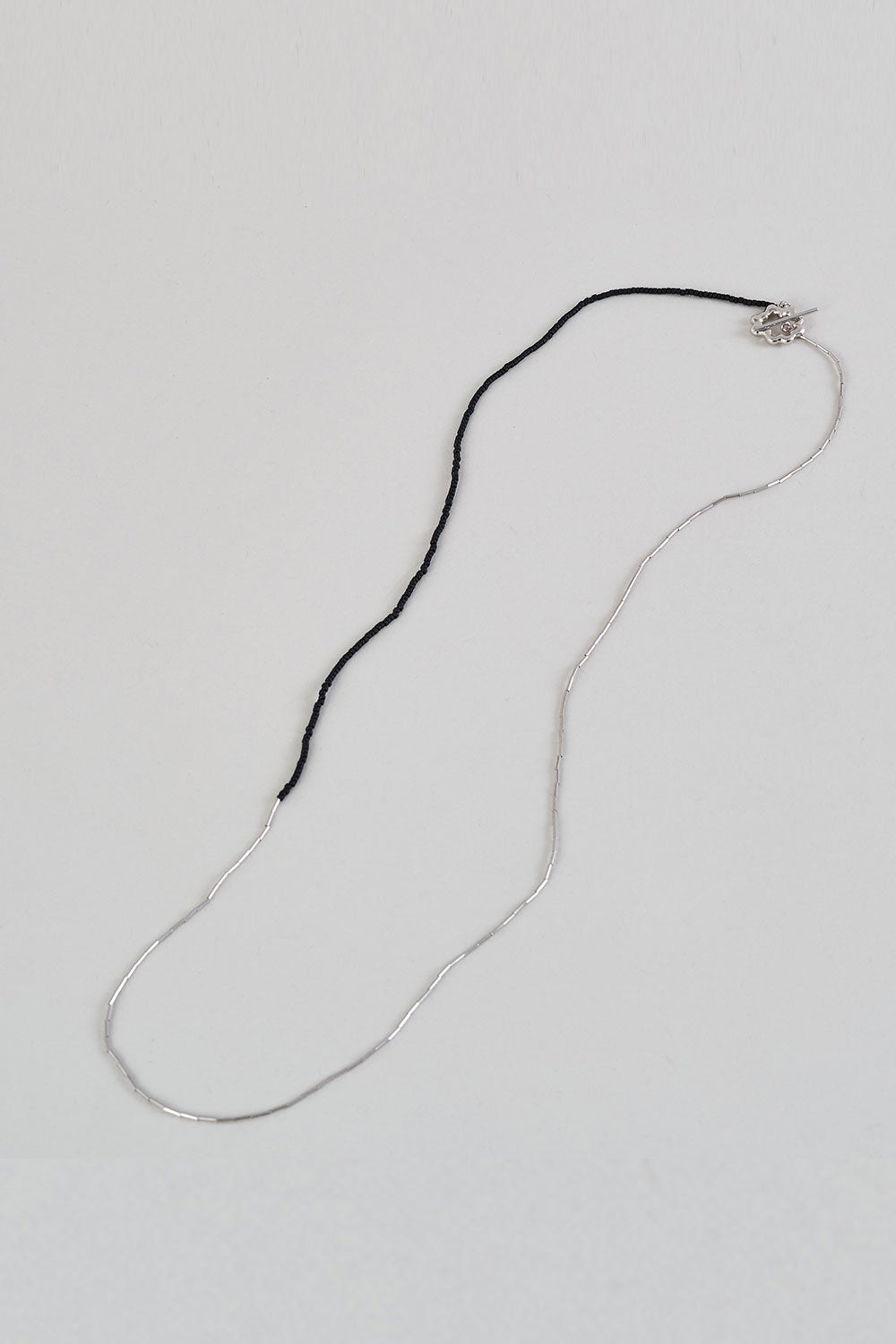 STONE & SILVER BEADS NECKLACE 83CM