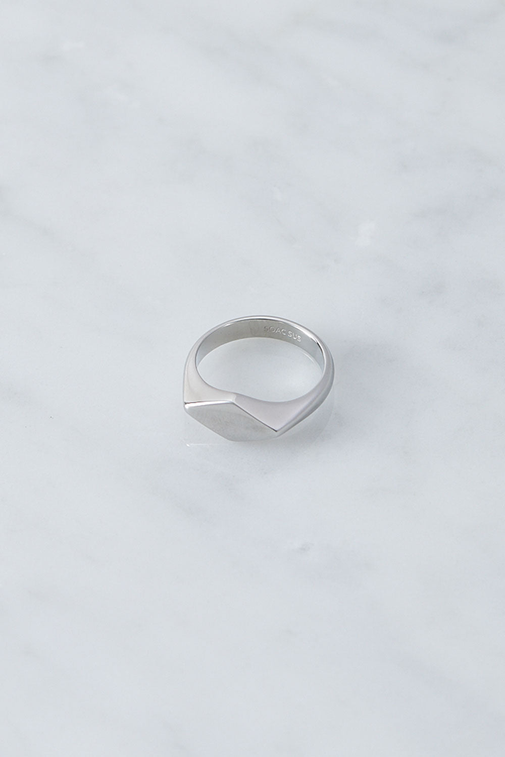 HONEYCOMB RING A