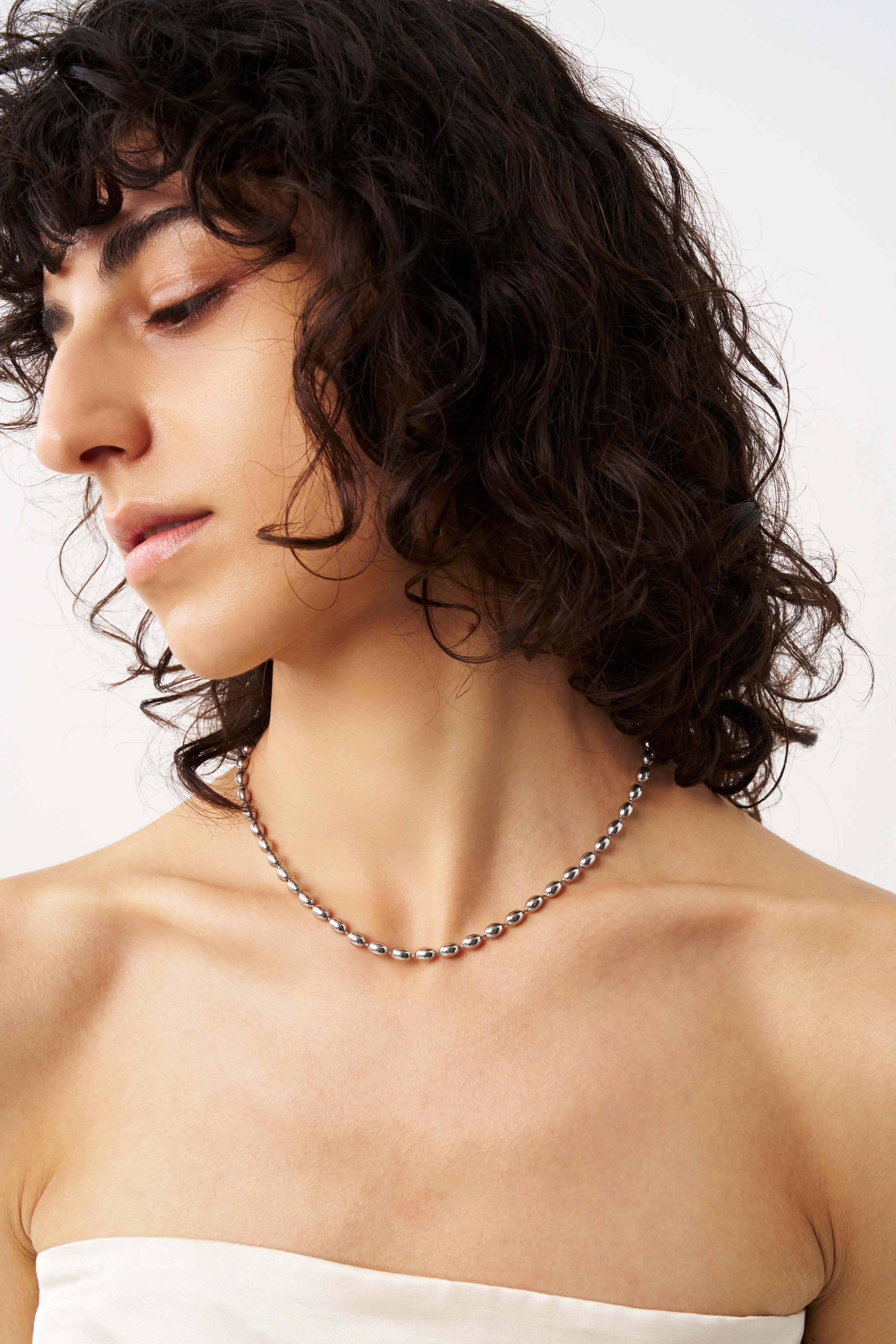 Drop Chain Short Necklace