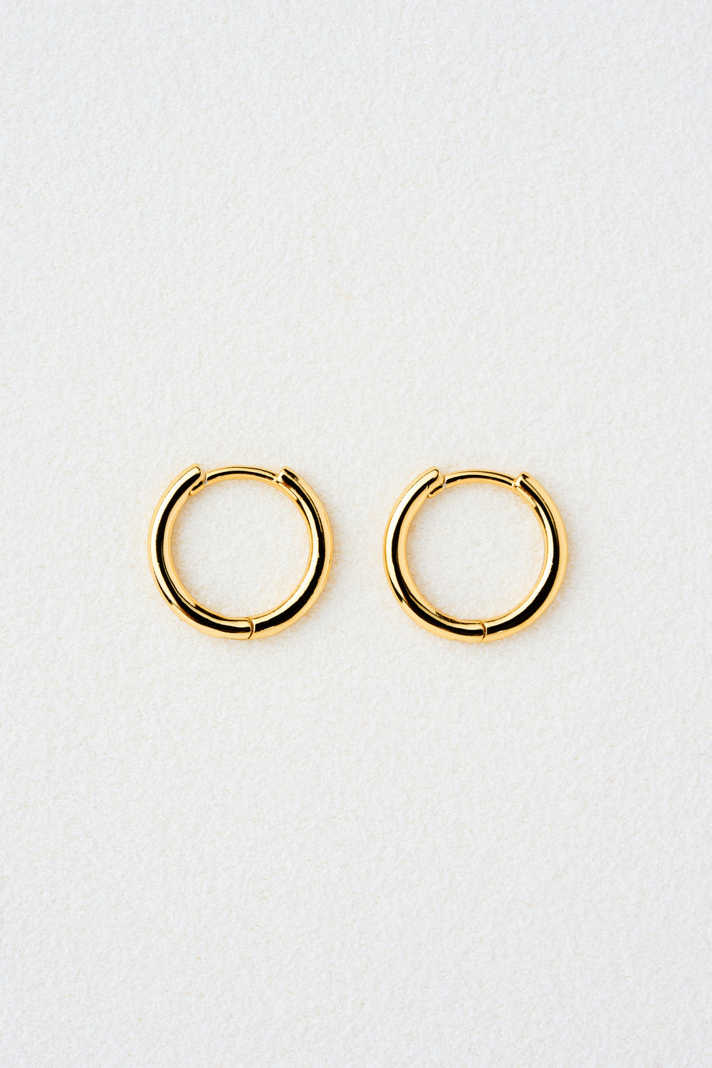 RIDEAU DAINTY PEARL PIERCE