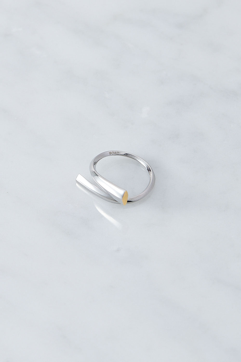 HONEYCOMB RING B