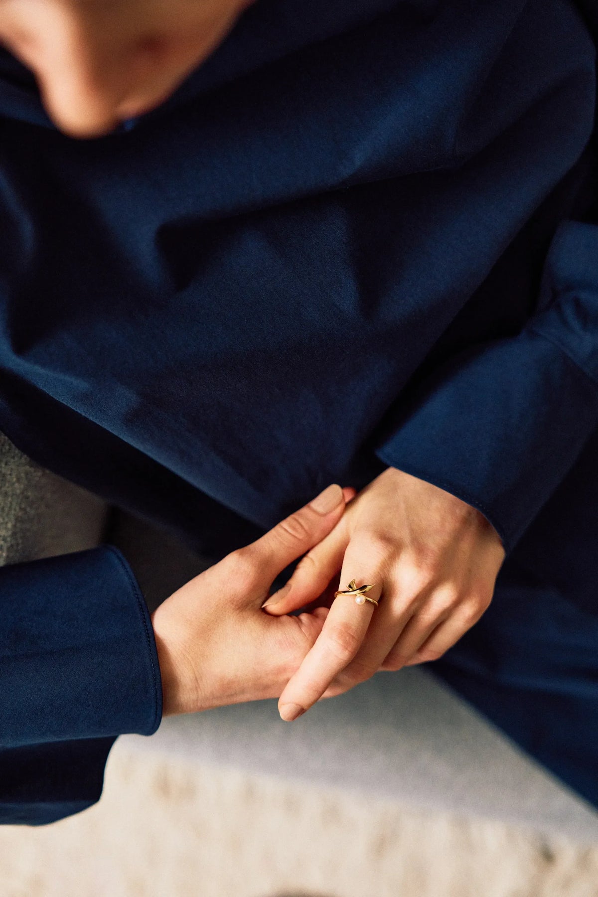 MIMI PEARL SWAY RING