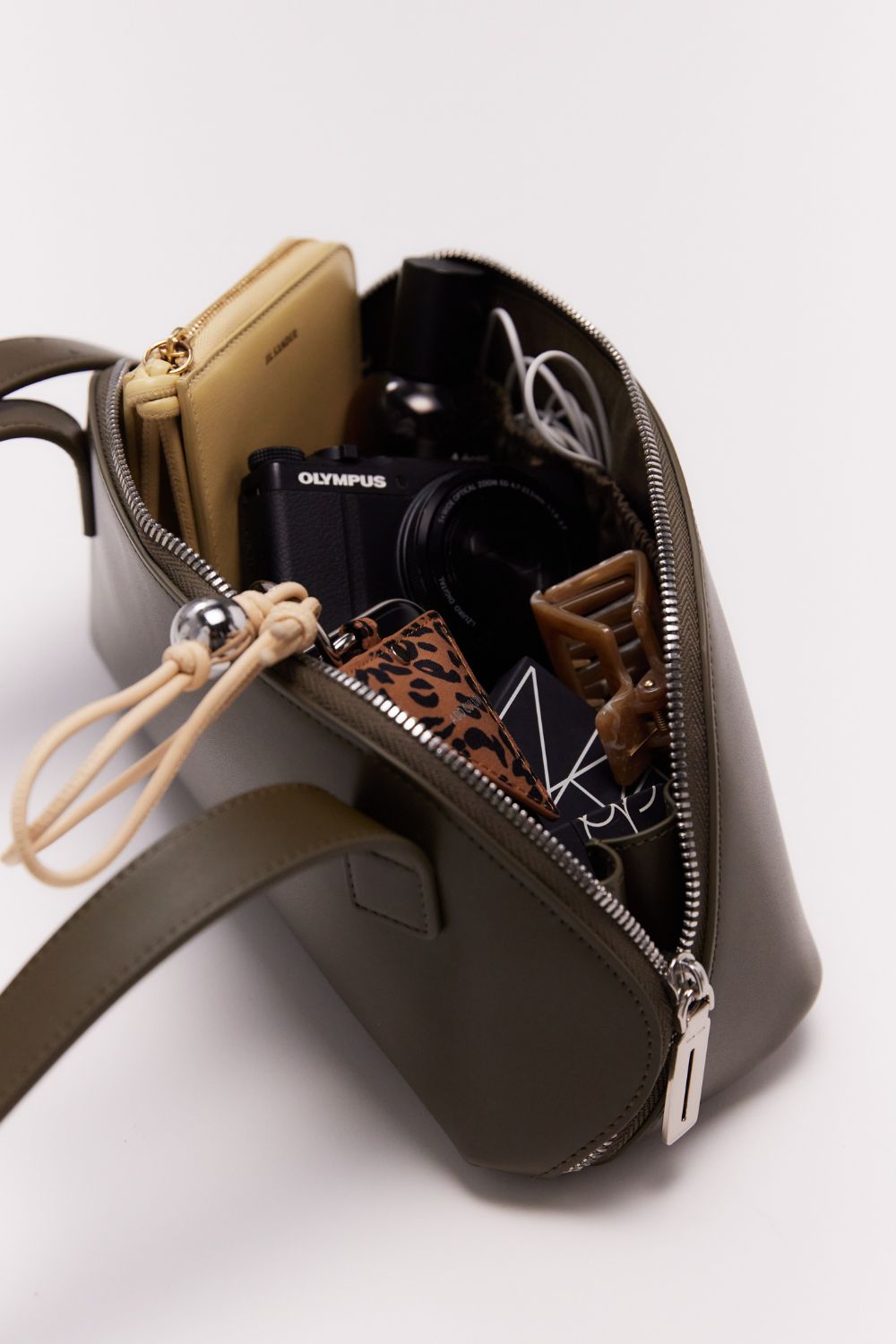 FIGRE BODYBAG HAIR CALF