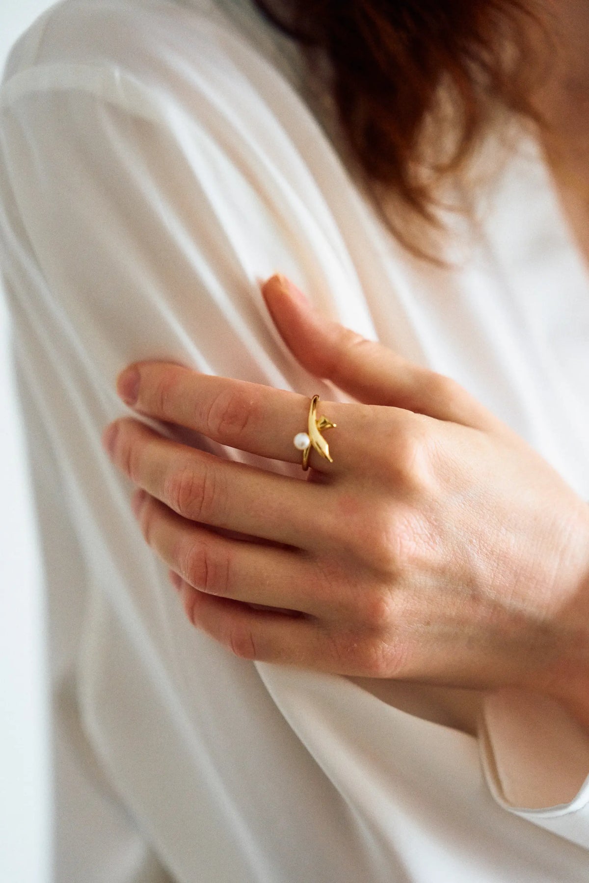 MIMI PEARL SWAY RING