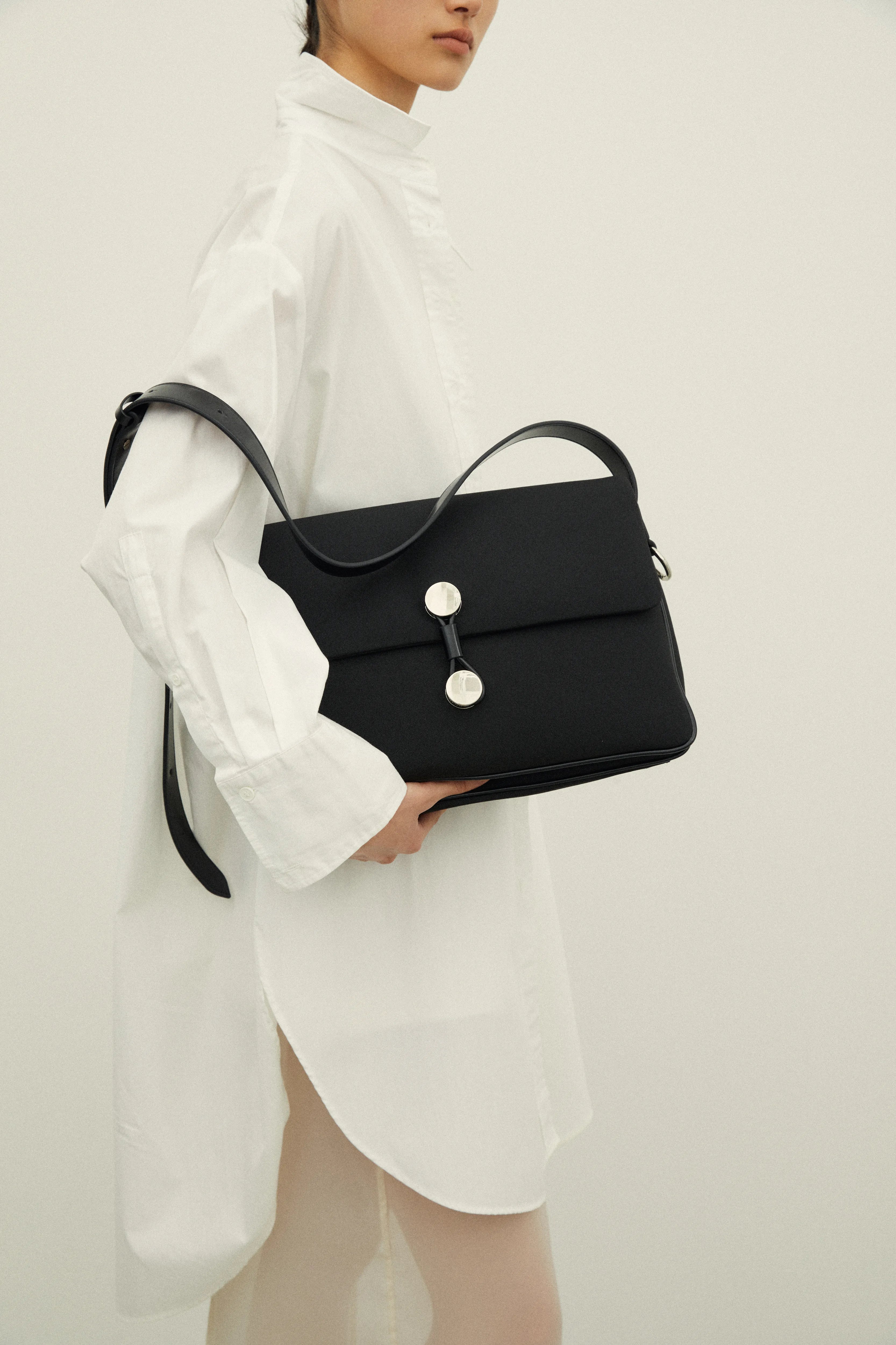 TABLET MESSENGER FABRIC