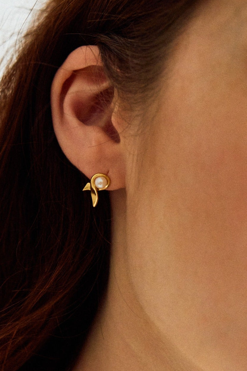 MIMI PEARL SWAY PIERCE