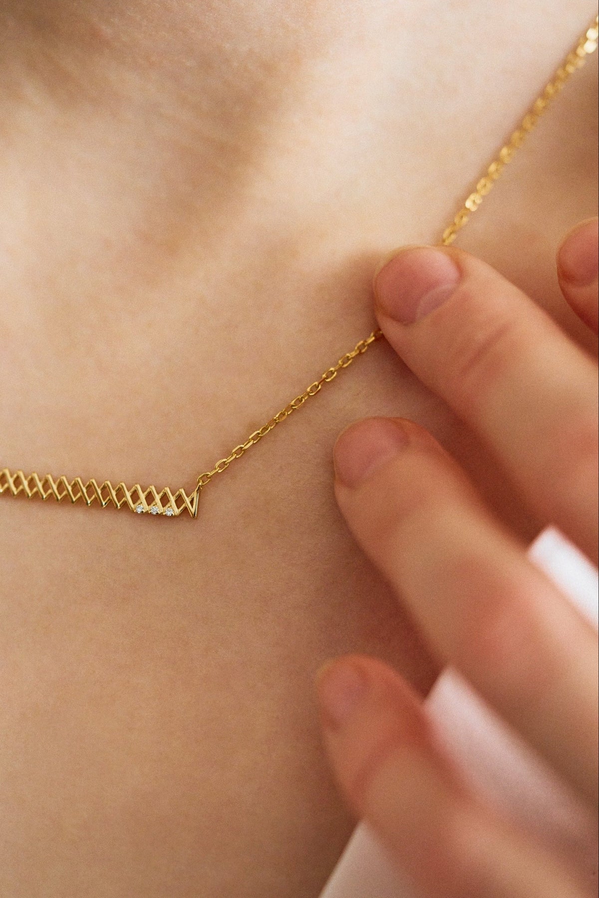 MIMI DIAMOND GRID NECKLACE